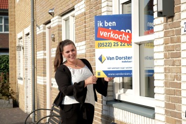 verkocht bord van dorsten makelaars.jpg